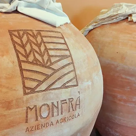 Monfra - Ospitalita Rurale, Vigneti E Cantina